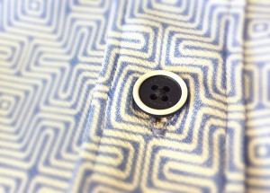 服装辅料 轻松制作原始徽标按钮|上海裤洛布贸易有限公司